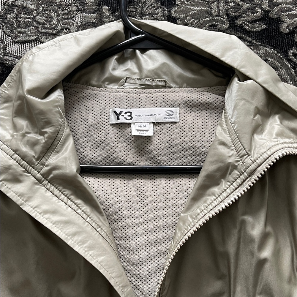 Y-3 Hooded Windbreaker Jacket in Light Olive